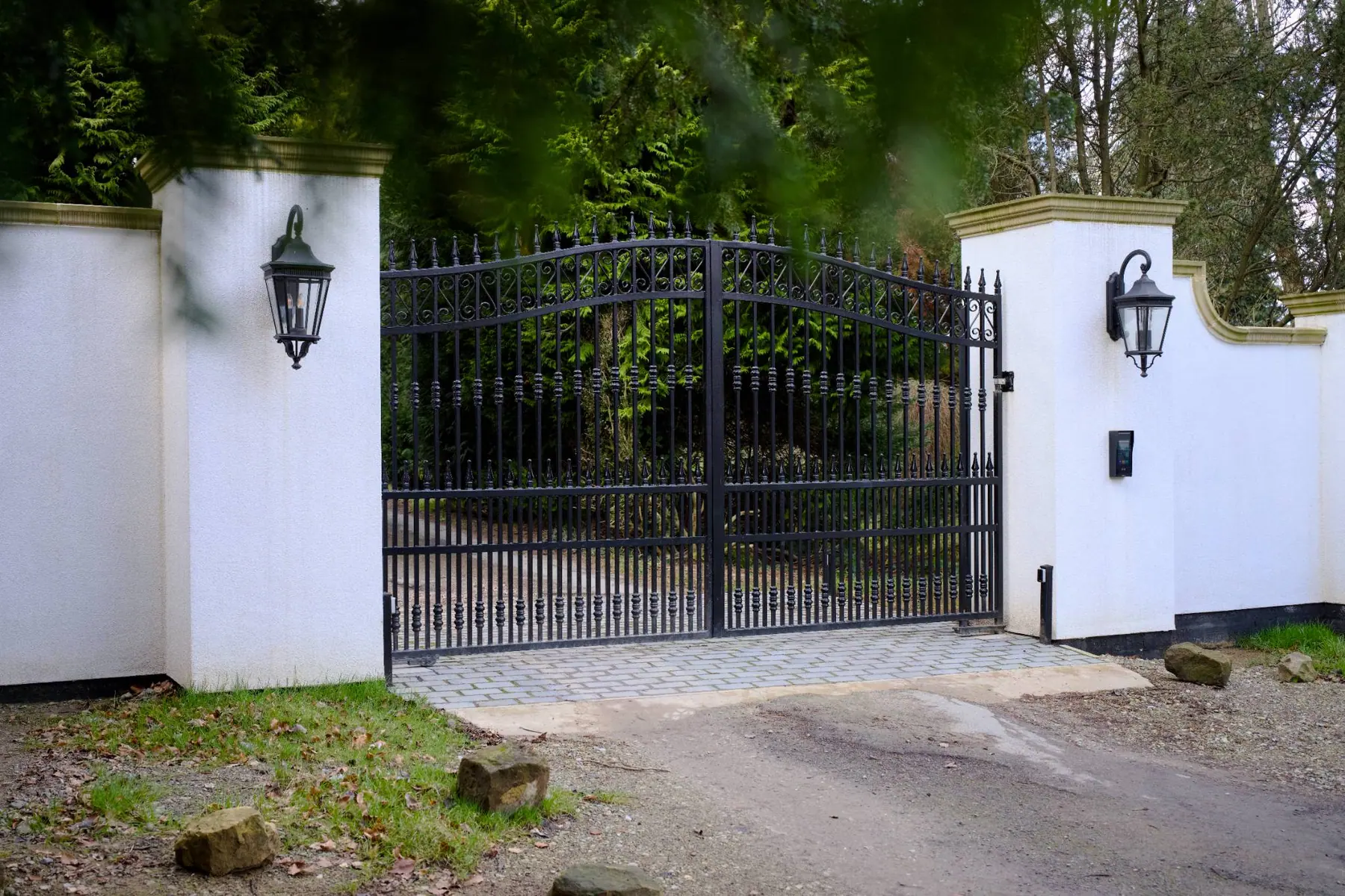 Electric Gates by Keith Lomas Fabrications