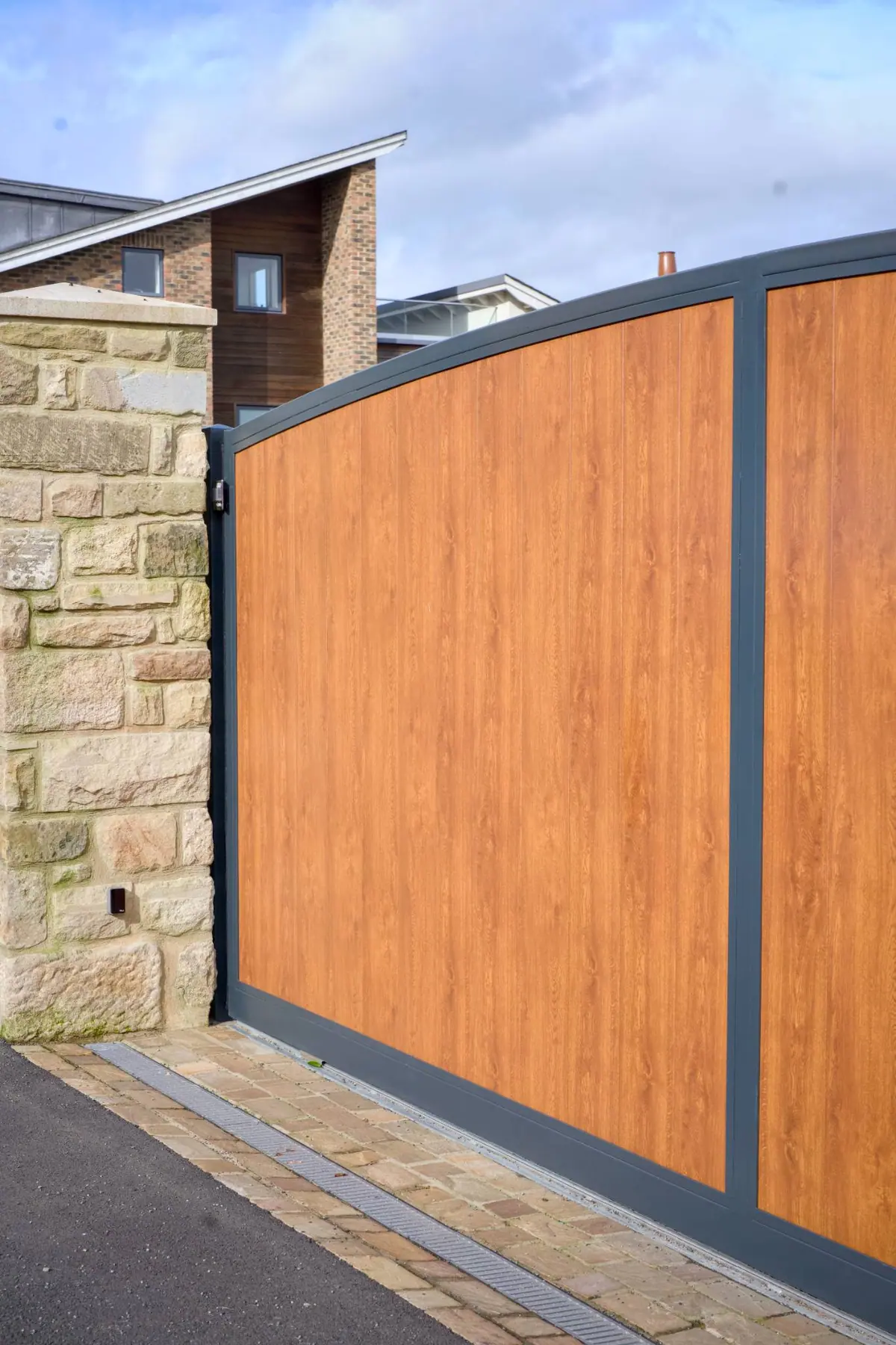 Hardwood oak driveway gate, electric automation with remote control, York family home